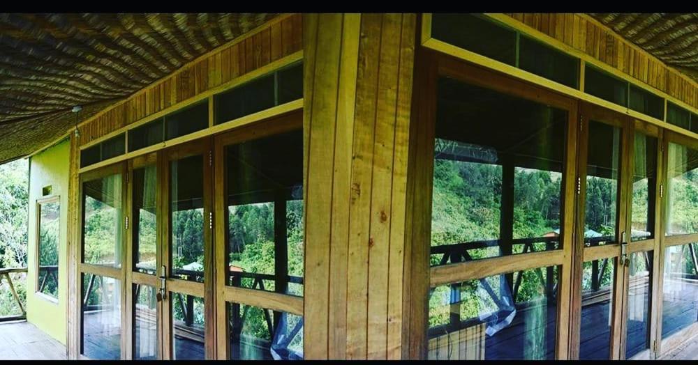 Gorilla Hills Eco-Lodge キソロ エクステリア 写真