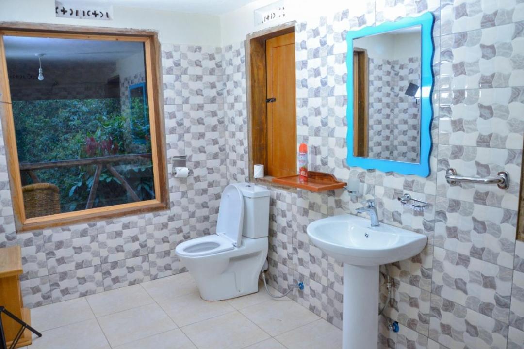 Gorilla Hills Eco-Lodge キソロ エクステリア 写真